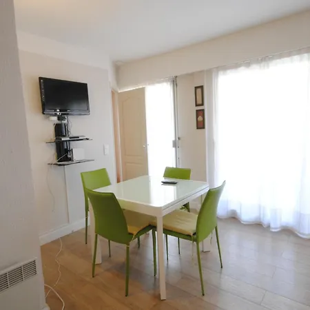 Superbe Confort Beg4012 Apartment